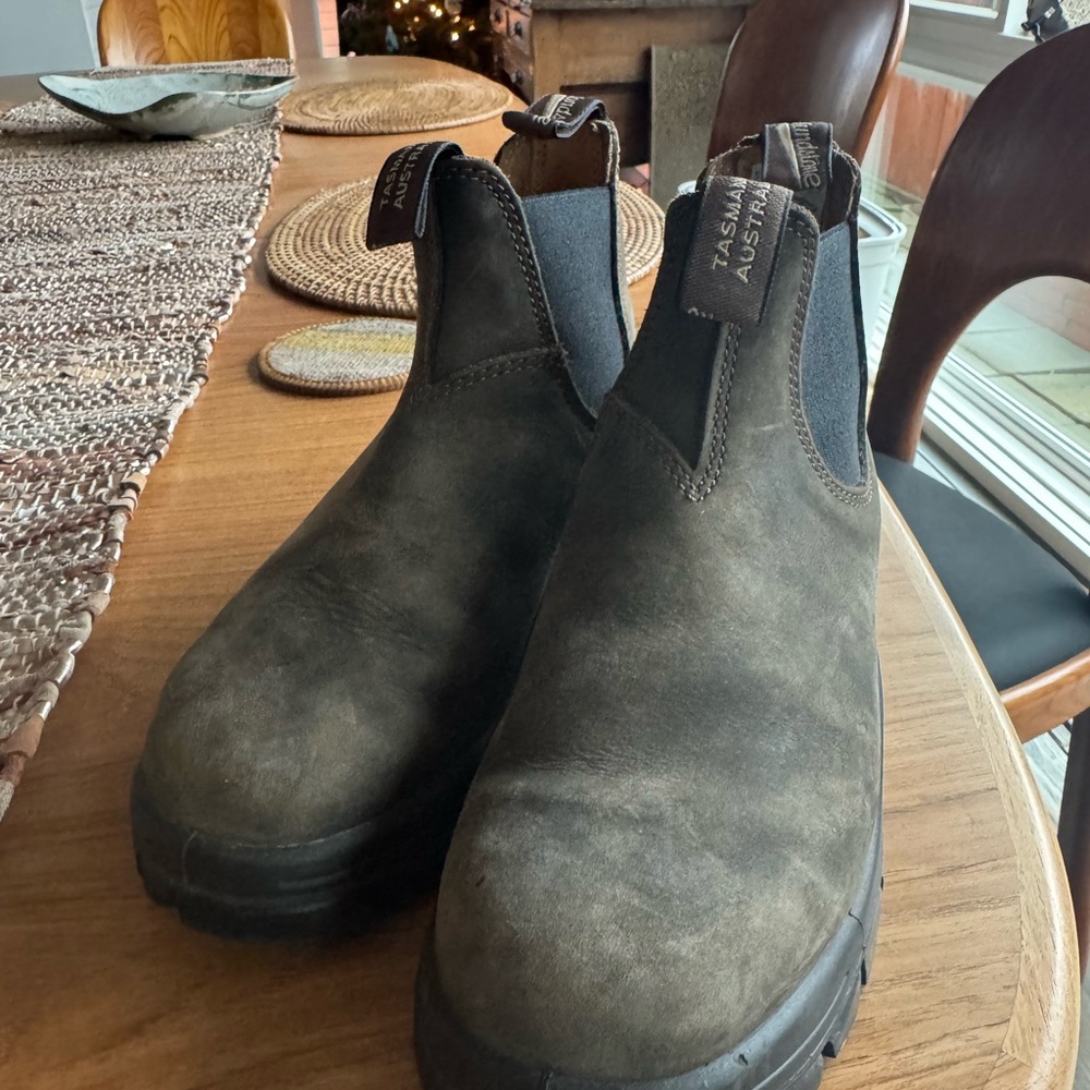 Blundstone Women’s Clay Chelsea Boots - Picture 2 of 5